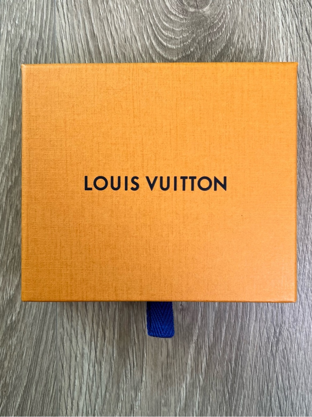 Louis Vuitton box (BB162)